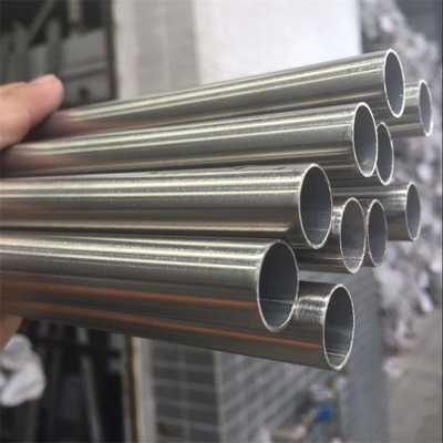 Customized Length Stainless Steel Seamless Pipe Seamless Alloy Steel Pipe for Oil and Gas Industry